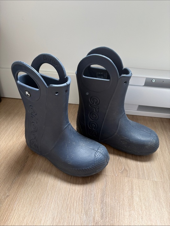 CROCS Other - CROCS Kids Navy Blue Handle Rain Boots size 1 junior